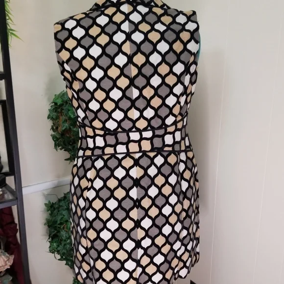 Designer Bently A sassy sleeveless coat jacket  M - Picture 7 of 8